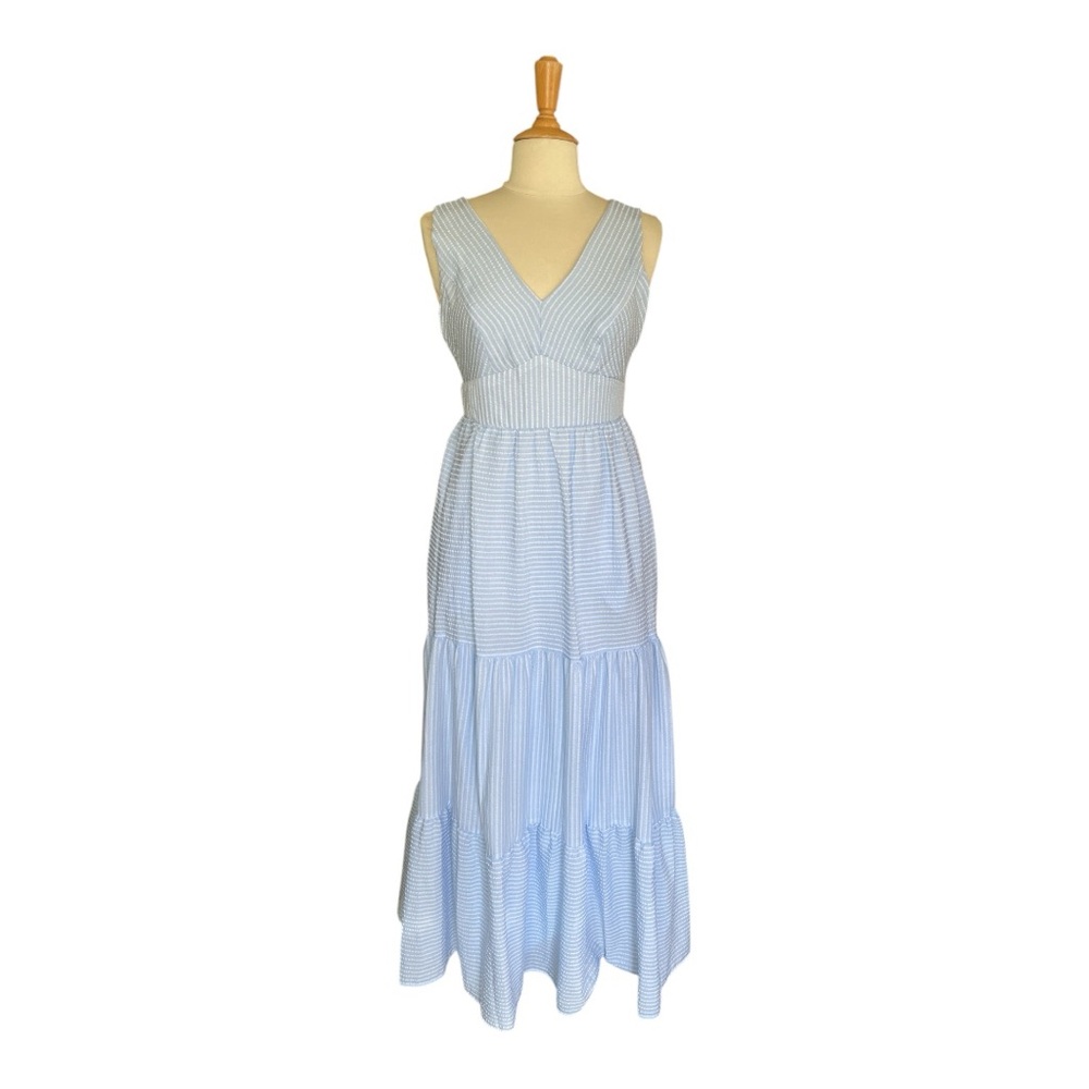 Taylor Blue White Seersucker Maxi Dress Size 6